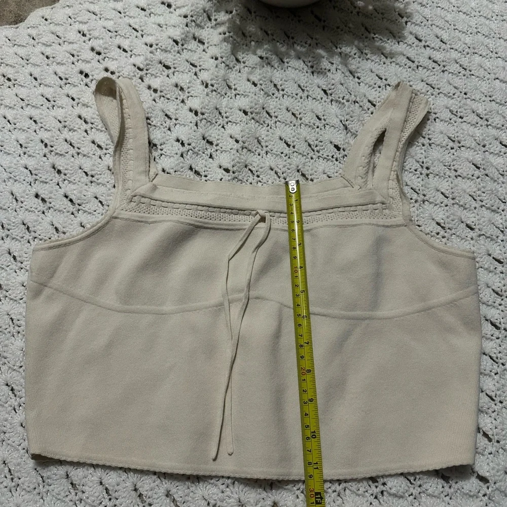 LA Heart Cream Cropped Top - Picture 6 of 7